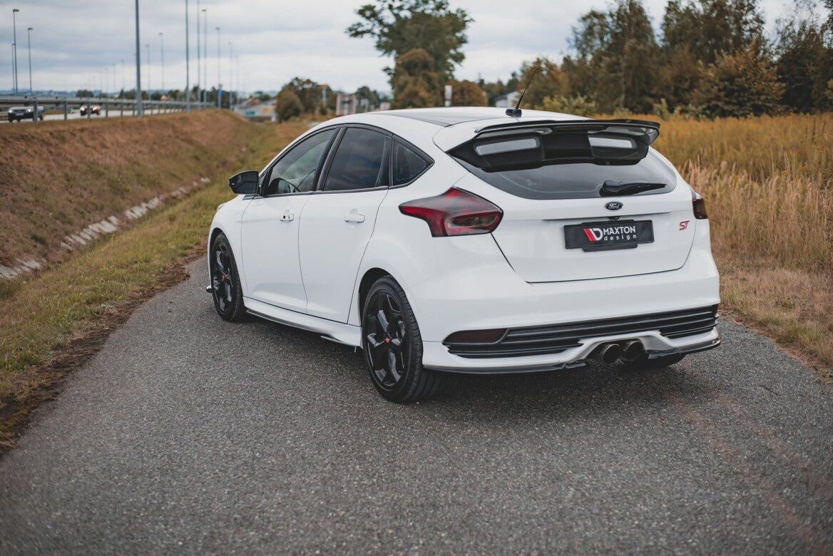 Heck Ansatz Flaps Diffusor V.2 für Ford Focus ST Mk3 Facelift